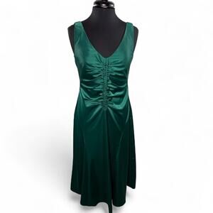 NWOT Maggy London‎ Green Satin Ruched Midi Dress US 8 | Wedding Guest Cocktail